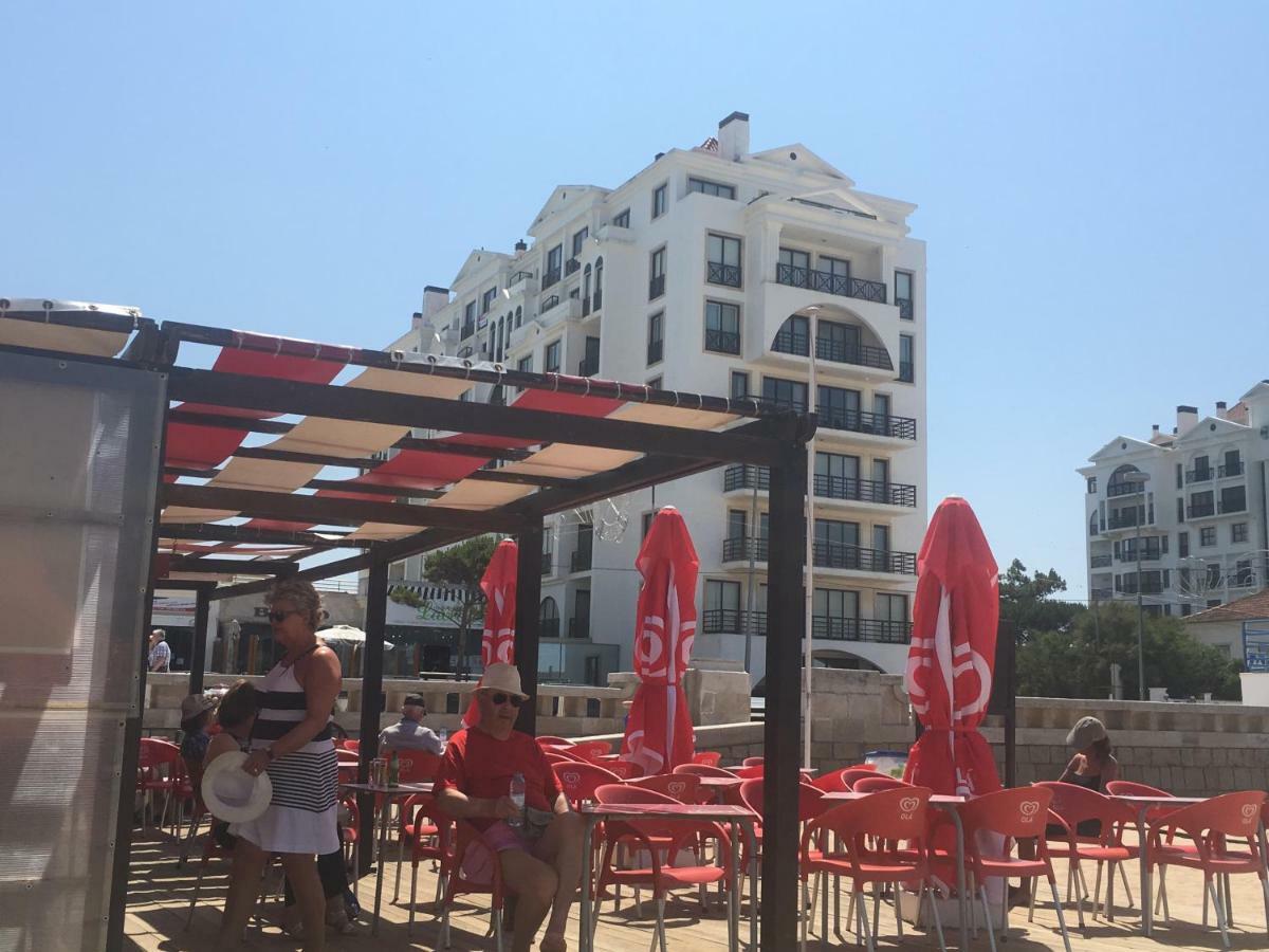 Beachfront 3Bdr Apt On Marginal Boulevard Сан-Мартинью-ду-Порту Экстерьер фото